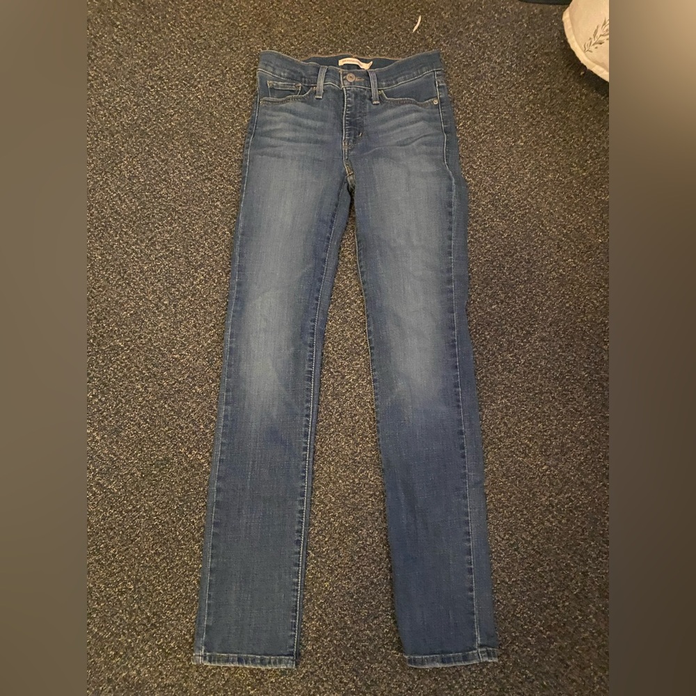 Levi’s 314 Shaping Straight Jeans